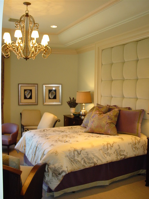 Красивая фотография классической спальной комнаты